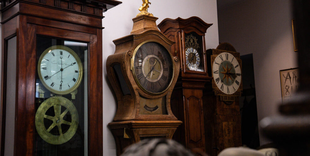 BELLE LURETTE Épisode 2 : L'Horloge, par Charles Baudelaire