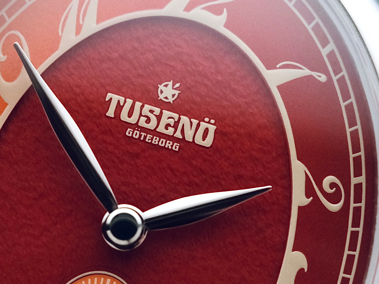 Tusenö SuperVintage Negroni détails du cadran