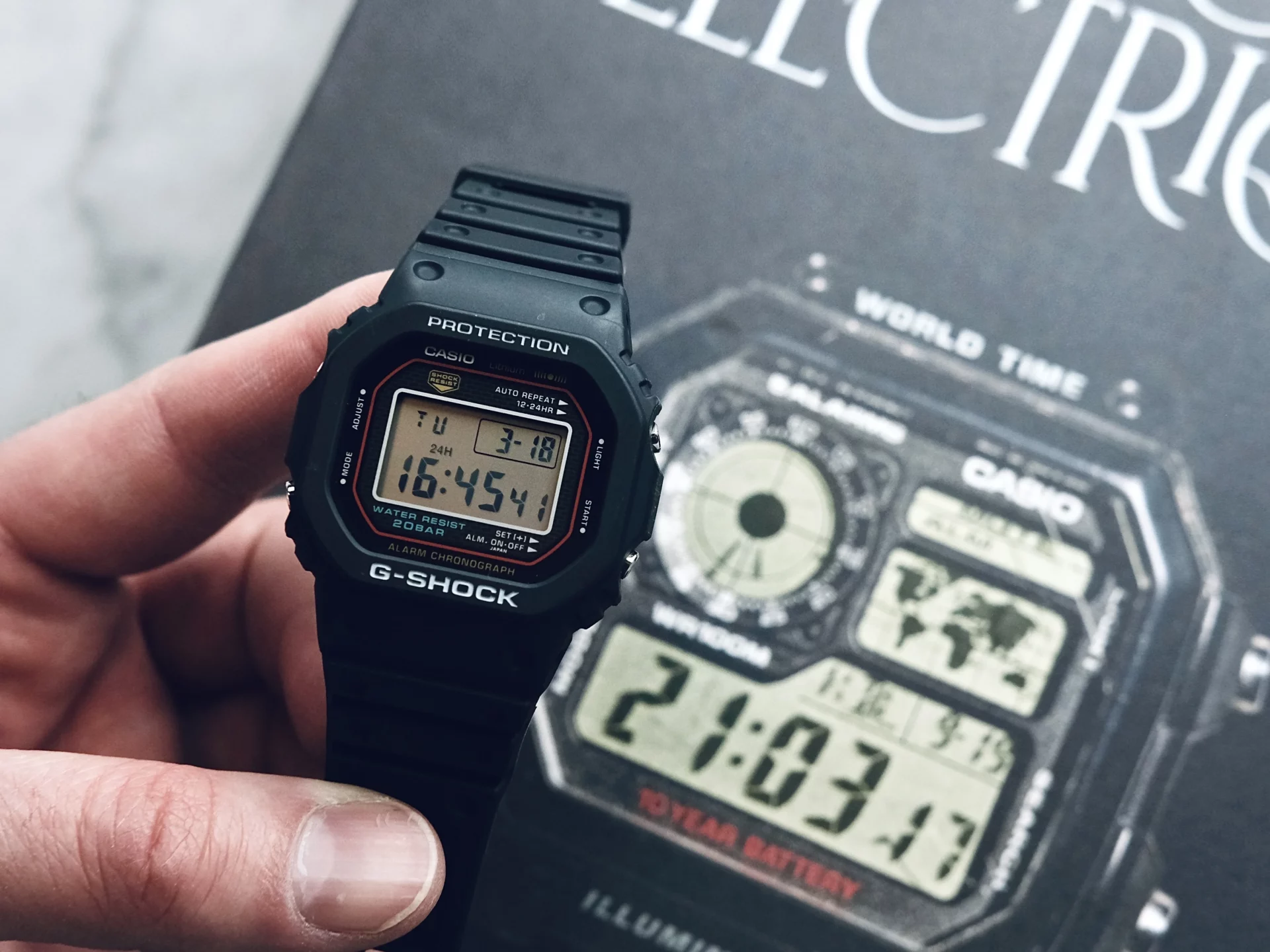 Casio G-Shock DW-5000R-1A