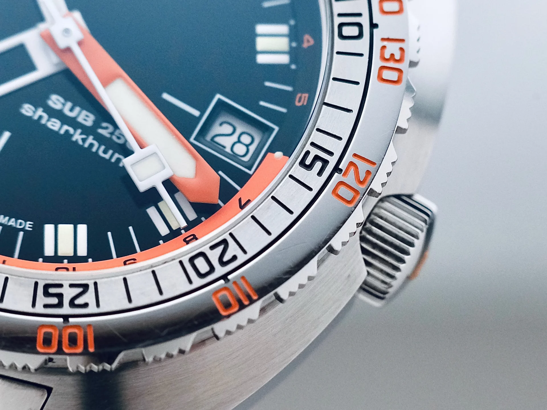 Doxa SUB 250T GMT Sharkhunter réf. 855.10.101.10 lunette double fonction