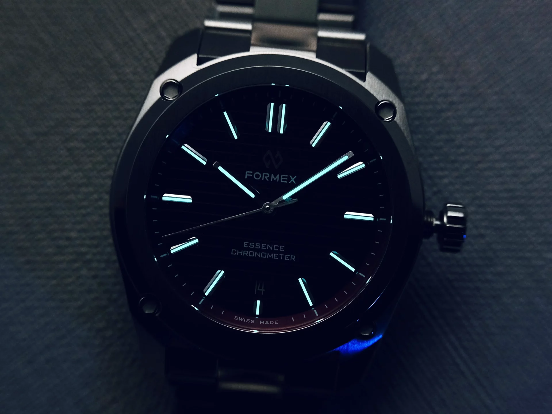 Formex Essence 41mm Gamaret luminescence