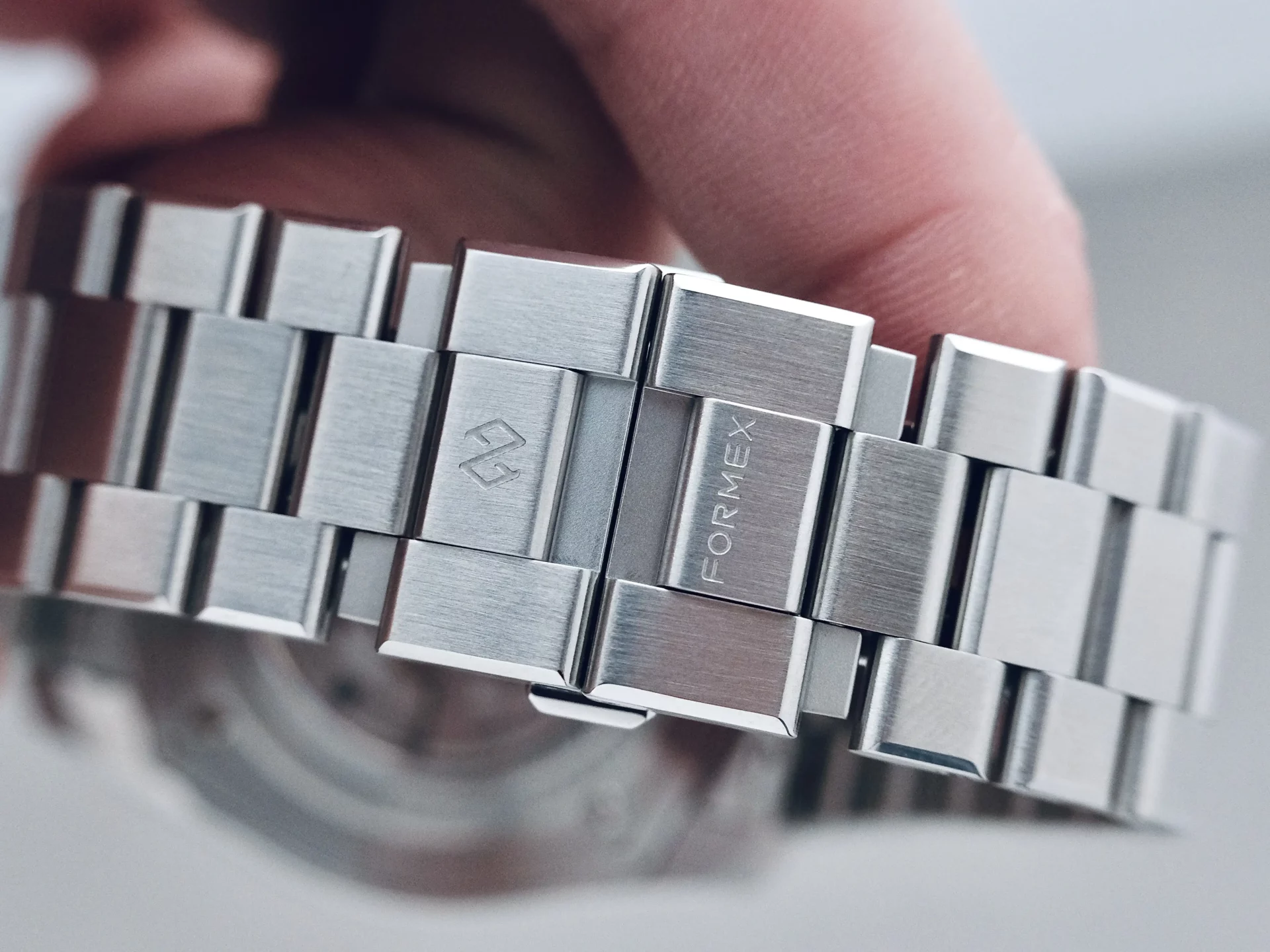 Formex Essence 41mm Gamaret mécanisme de micro-réglages