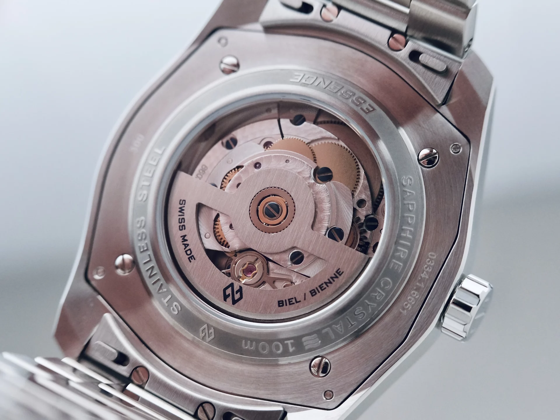 Formex Essence 41mm Gamaret fond de boîte