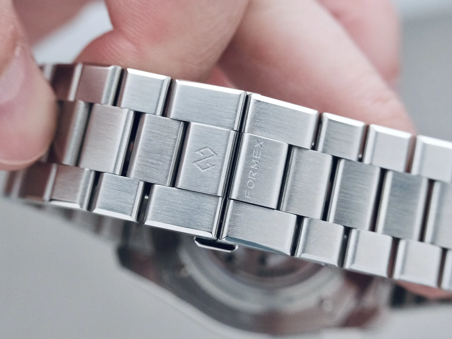Formex Essence 41mm Gamaret bracelet
