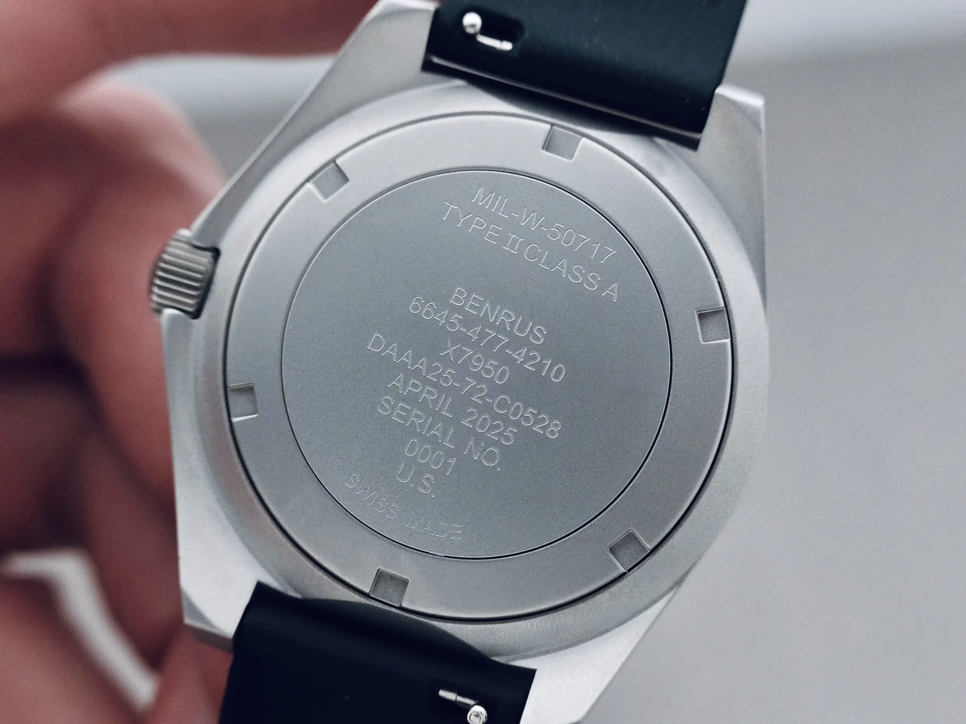 Benrus Type 2 MIL SPEC fond de boîte vissé