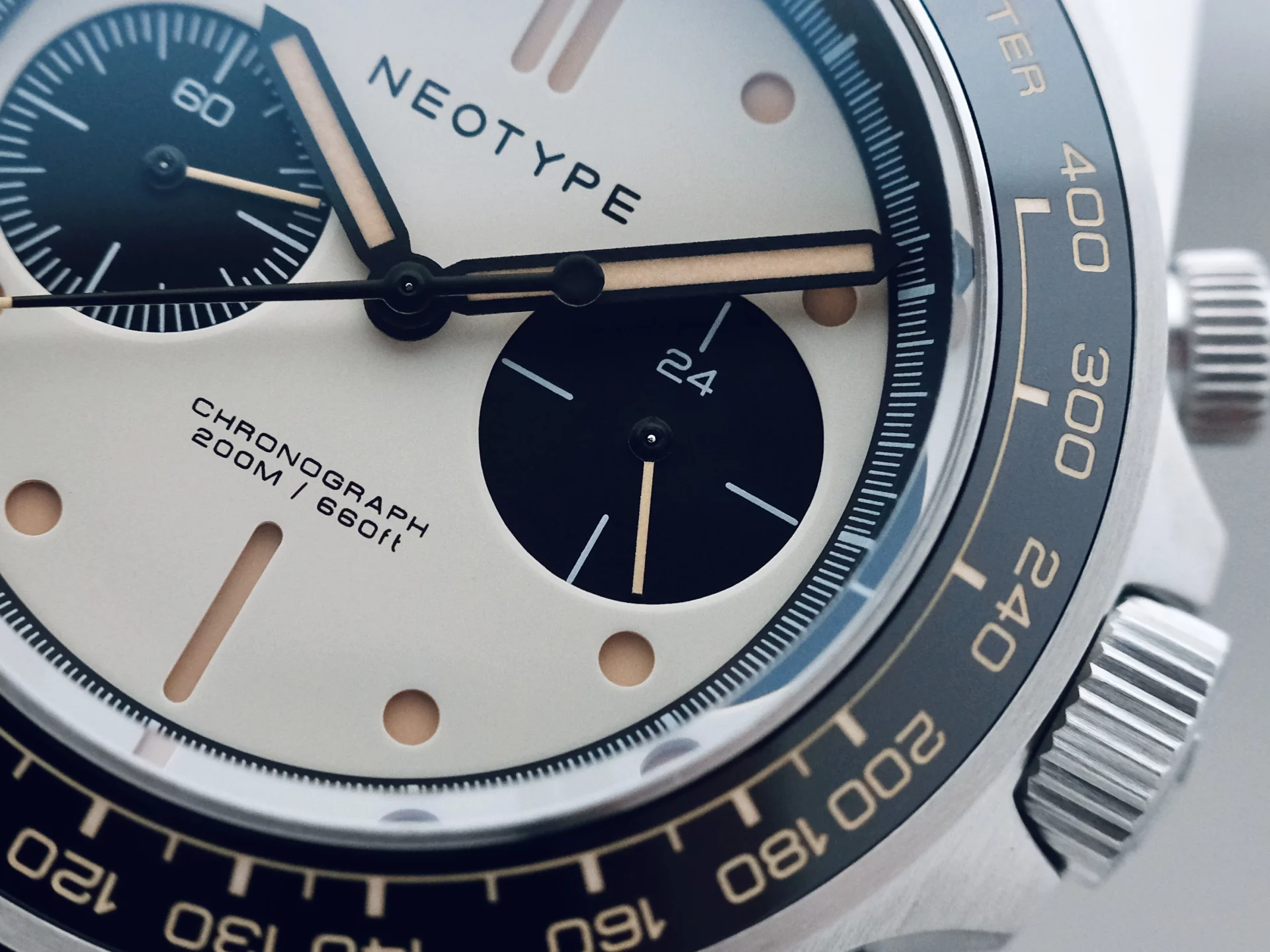 Neotype LM02 Panda détails du cadran