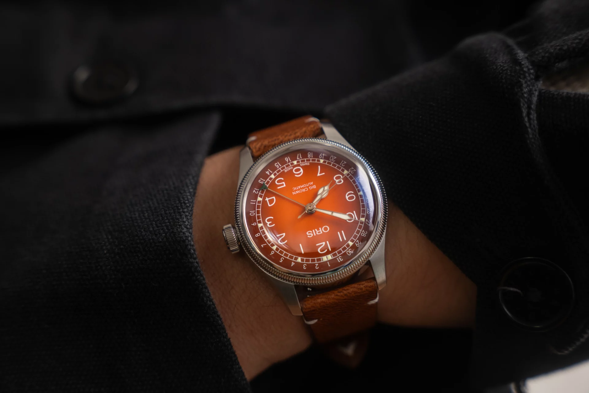 Oris Big Crown Pointer Date Cervo Volante Automne  au poignet