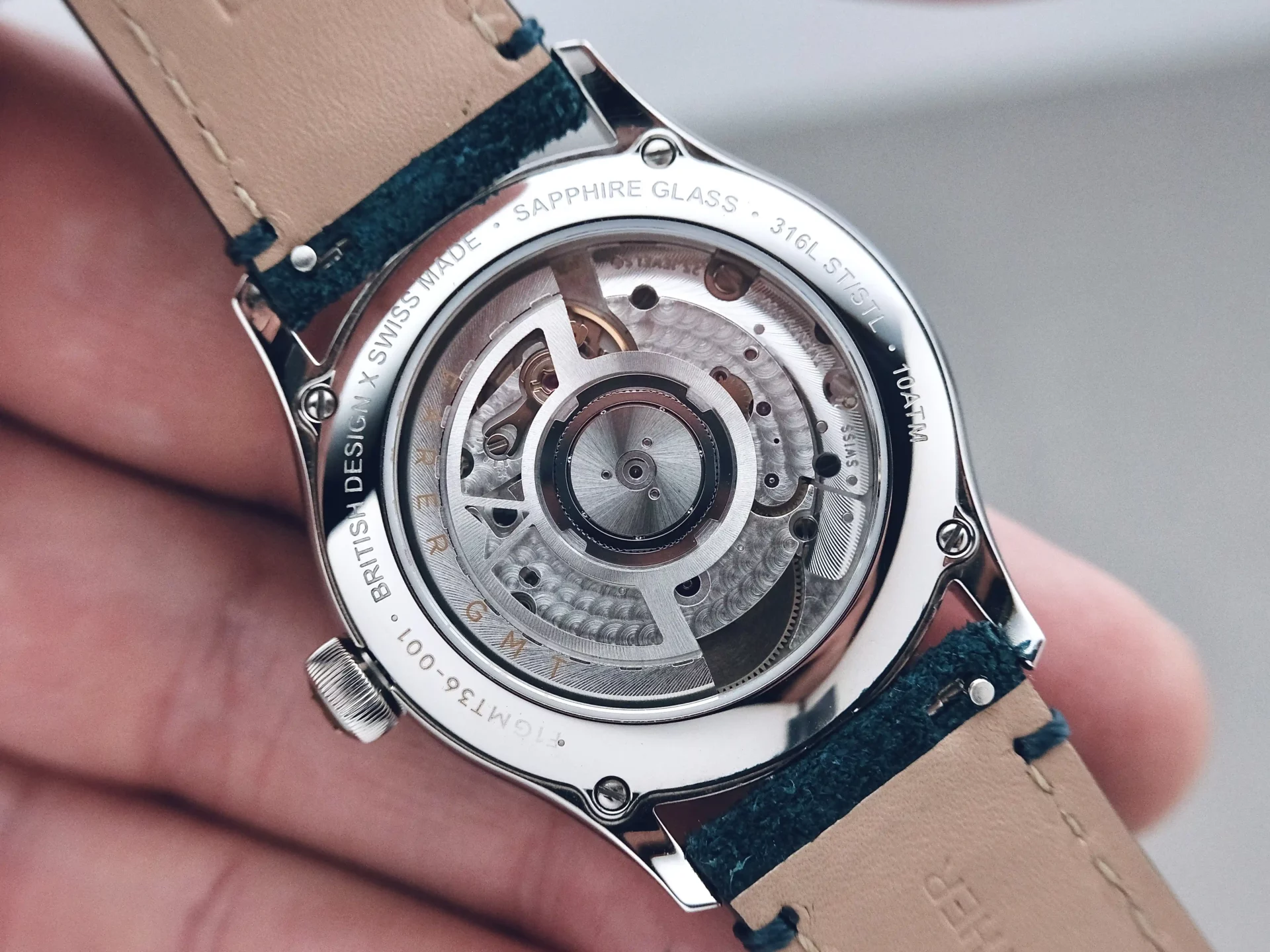 Farer Lander IV GMT 36mm mouvement Sellita SW330-2