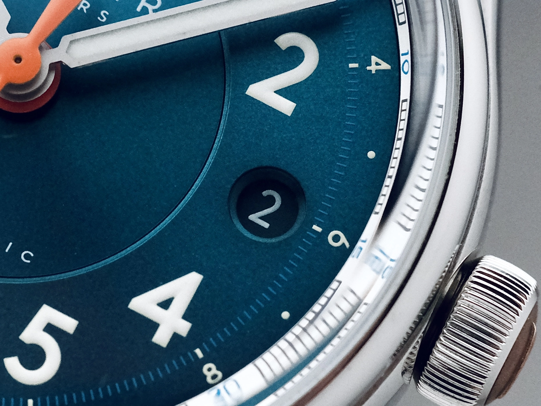 Farer Lander IV GMT 36mm guiche de date