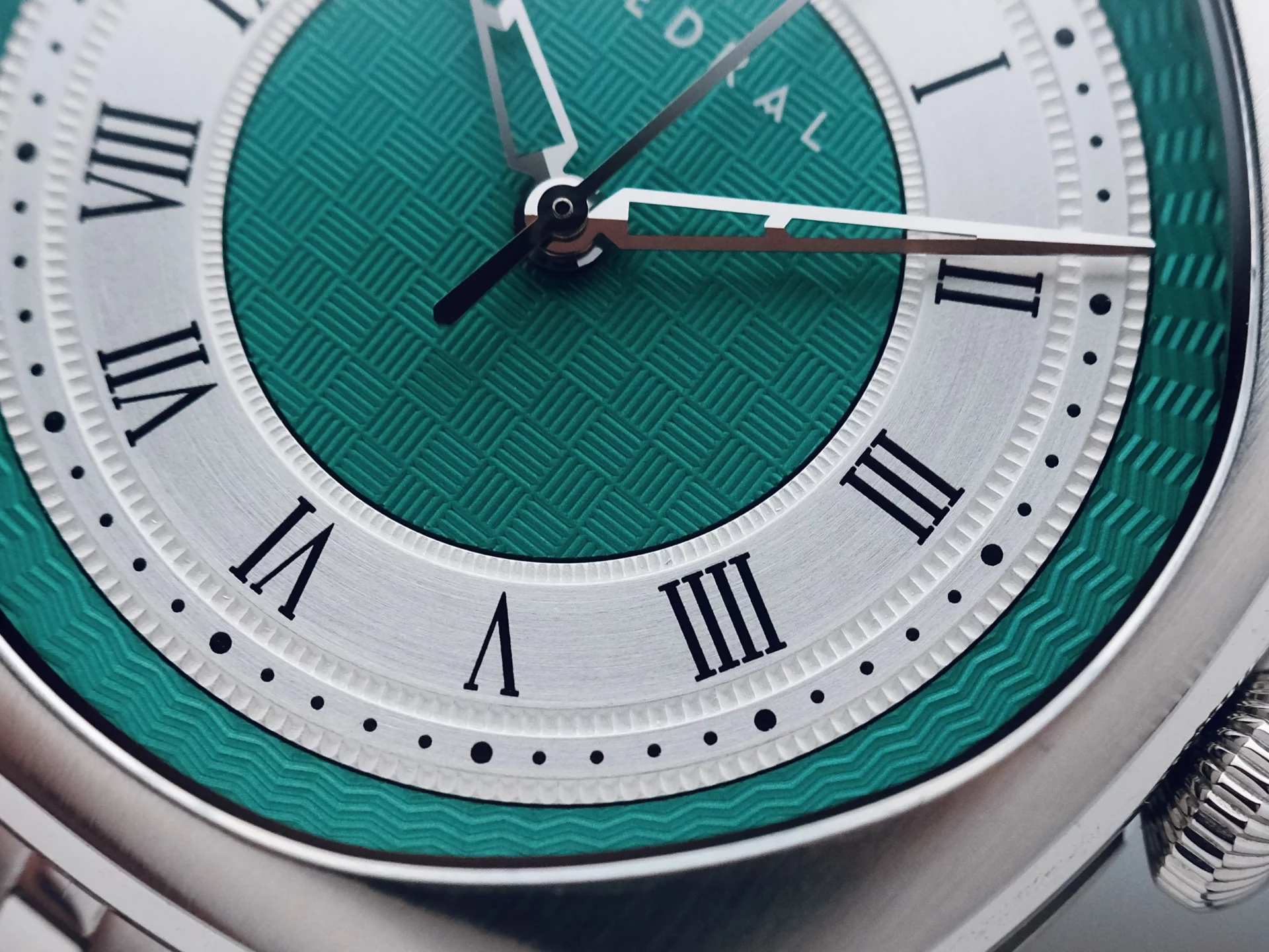 Pedral Triomphe Émeraude Vert guilloché 