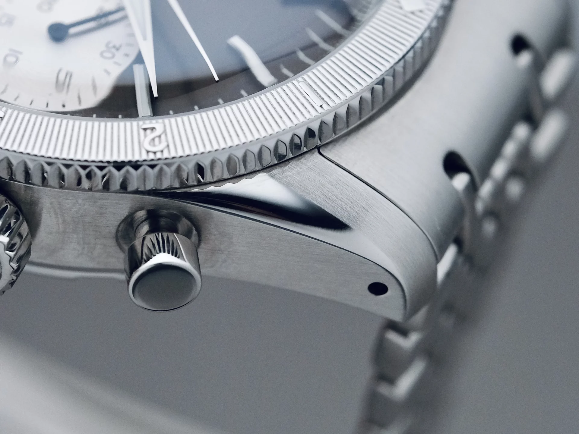 Lorca Model No.2 Golden Gray boîtier