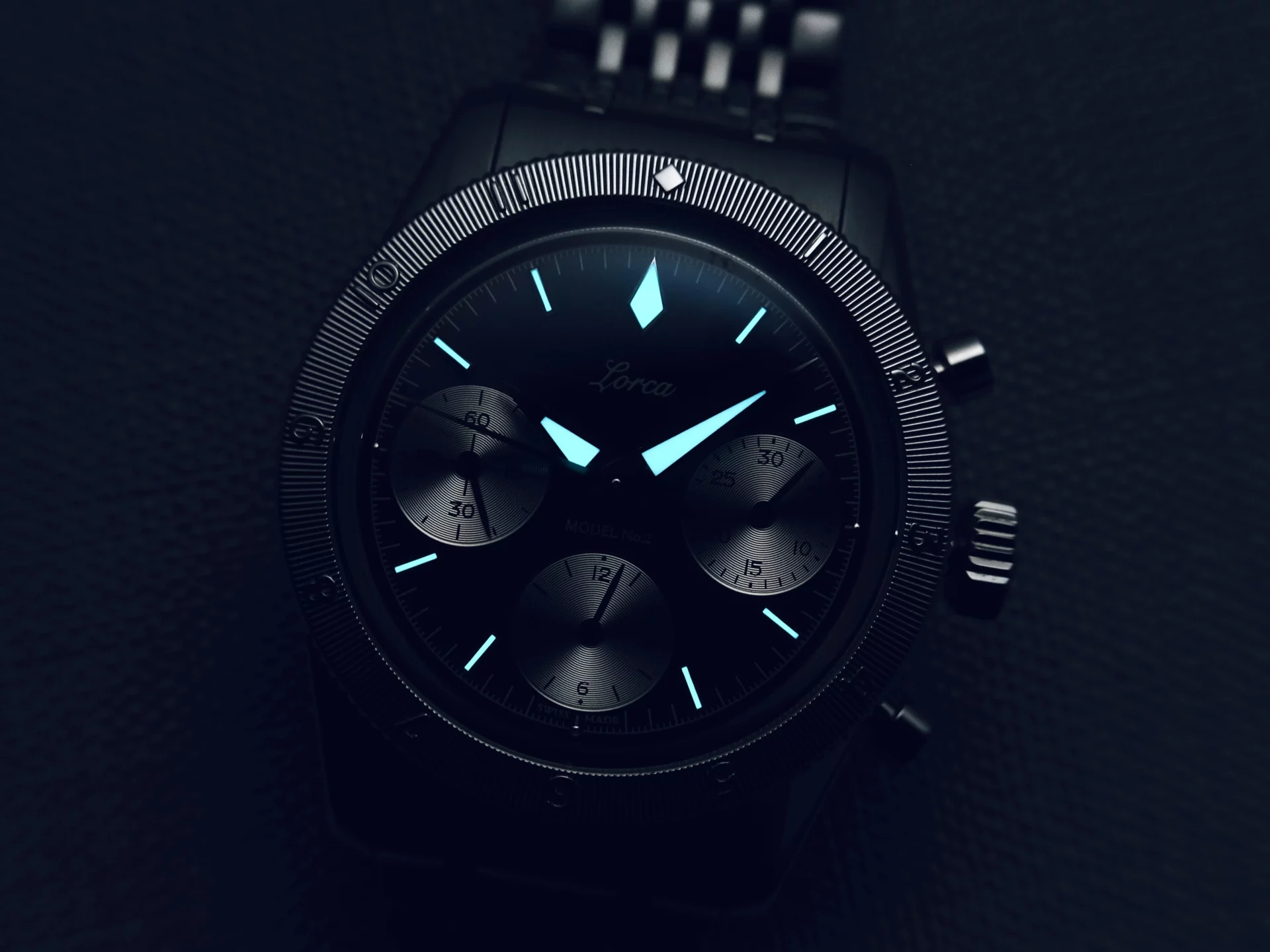 Lorca Model No.2 Golden Gray luminescence