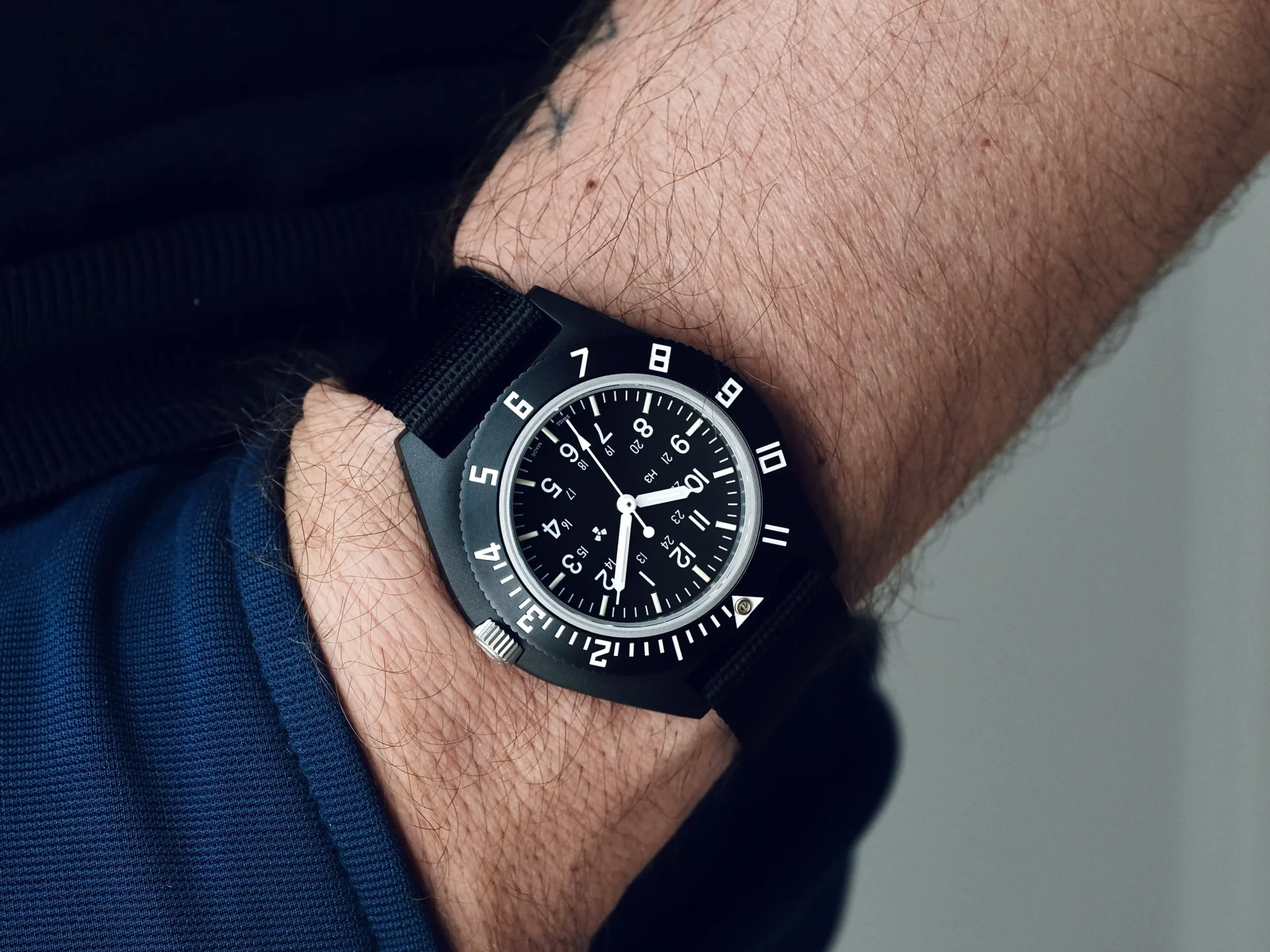 Marathon CeraShell® Navigator Quartz au poignet