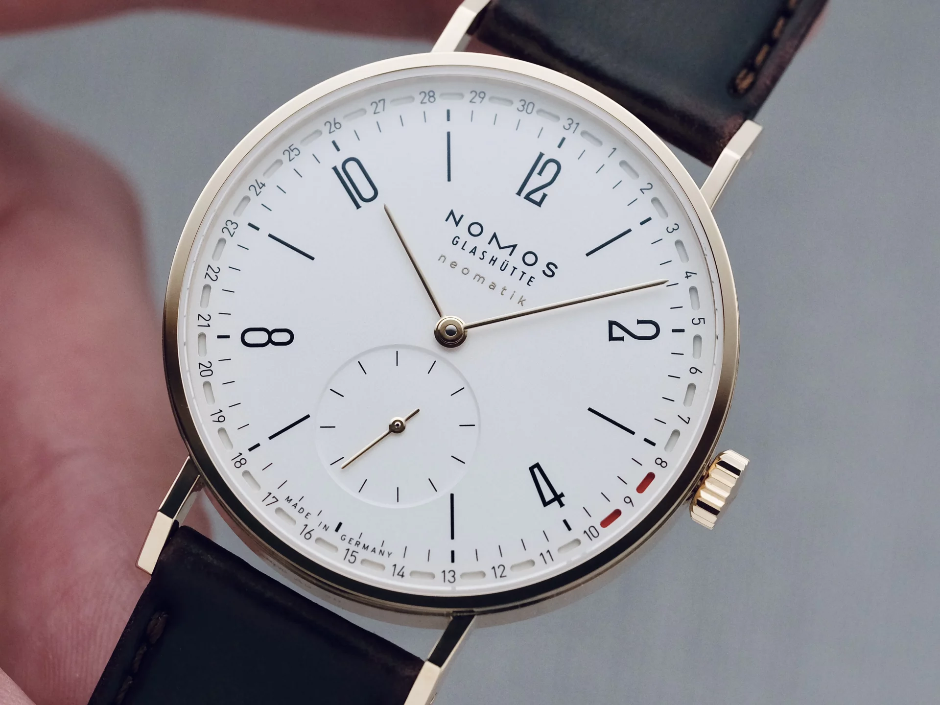 Nomos Tangente 38 Update Ref. 195 or 18 carats