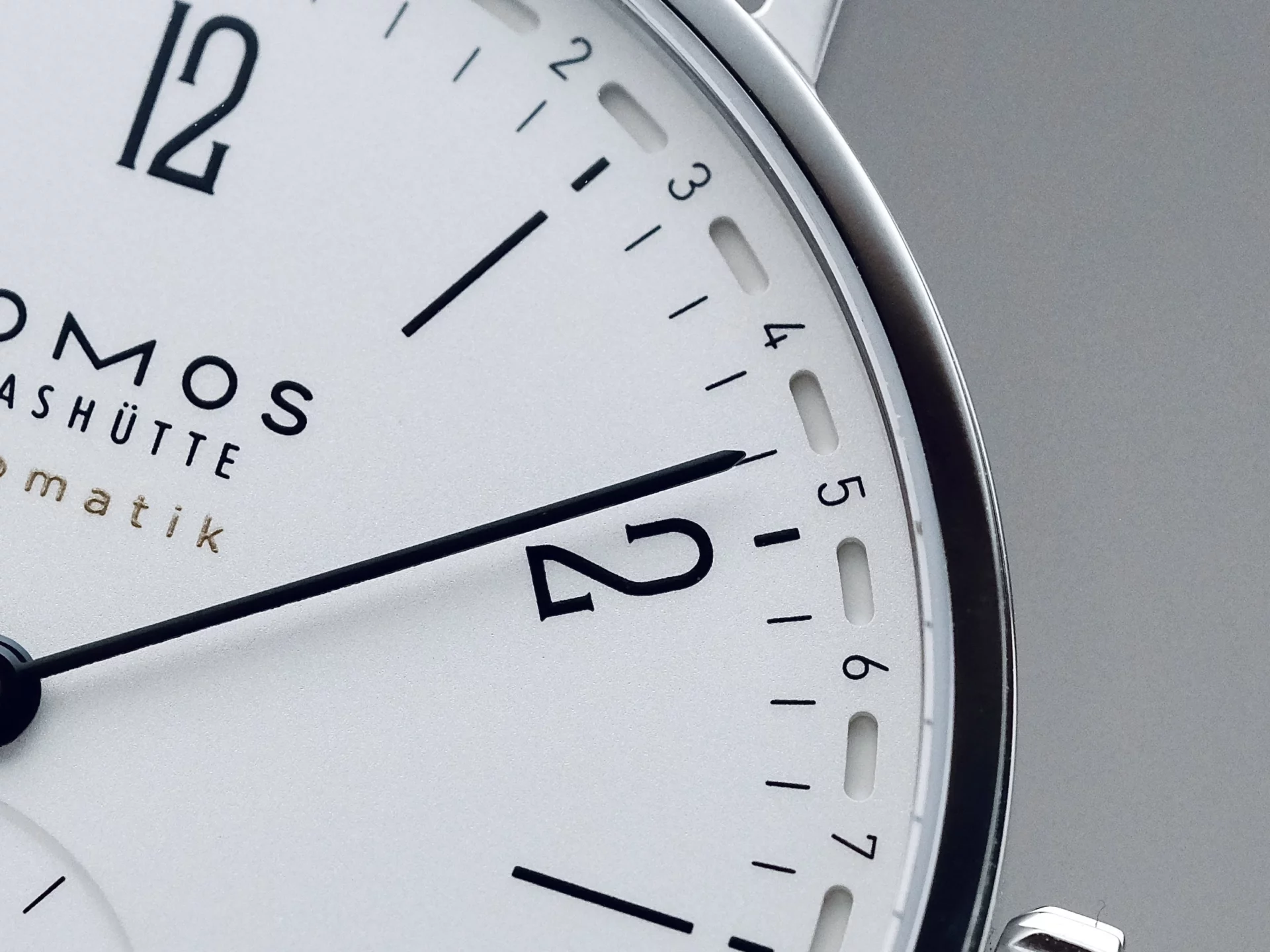 Nomos Tangente 38 Update Ref. 147 détails du cadran