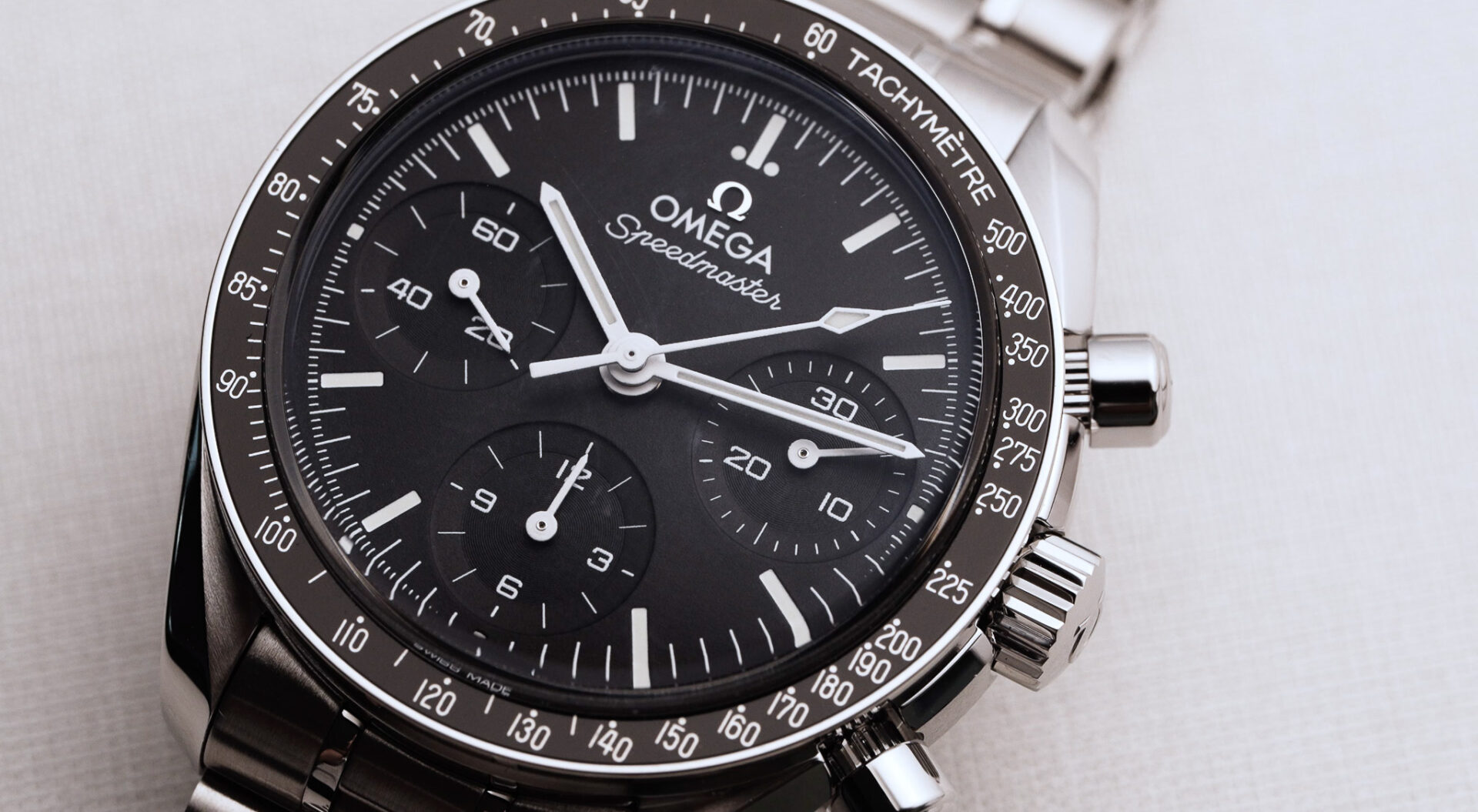 Omega Speedmaster 38 2026
