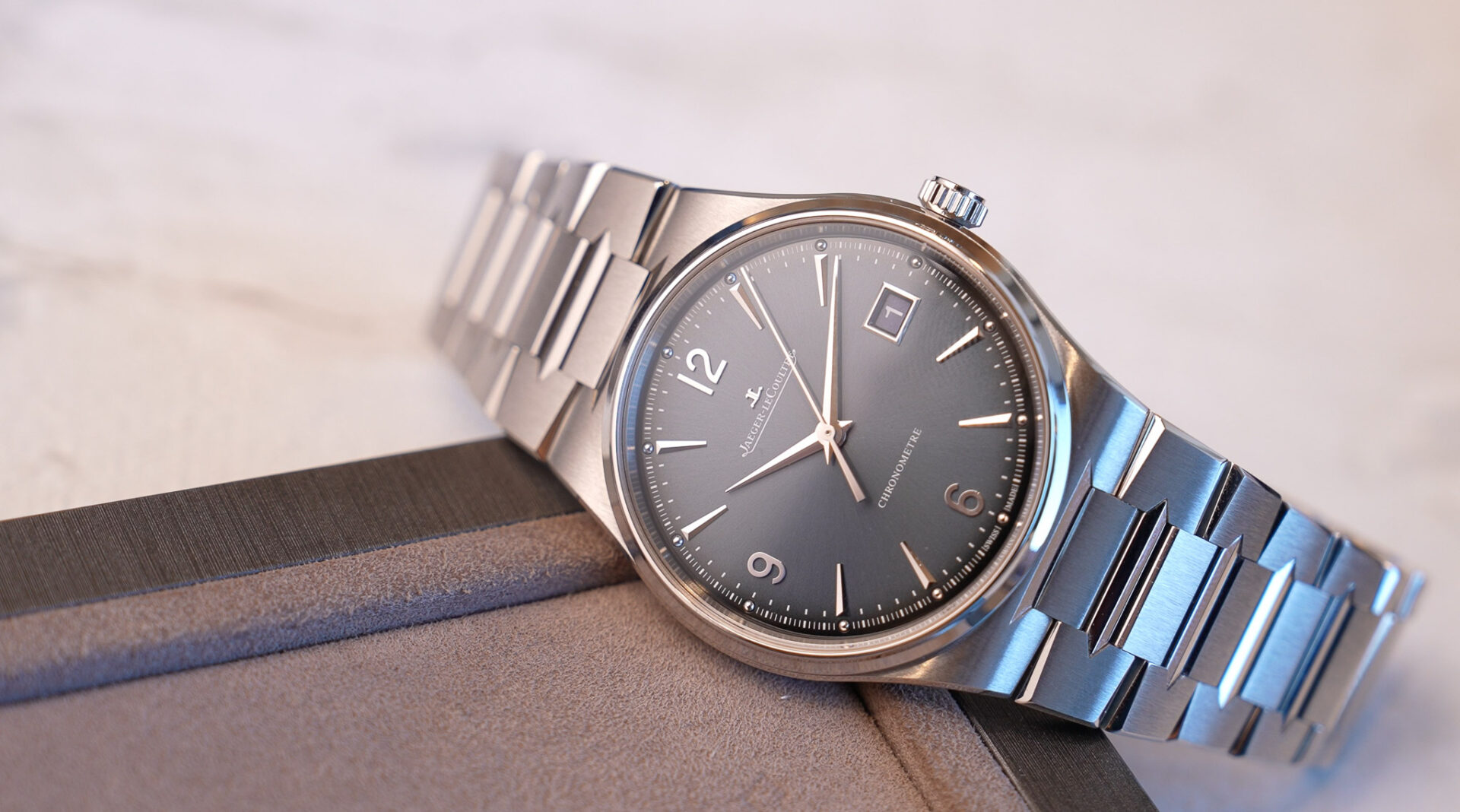 Jaeger-LeCoultre Master Control Chronomètre Date